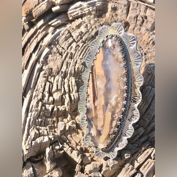 Handcrafted Southwestern Silver Inlaid Stick Agate Ring - Picture 10 of 14